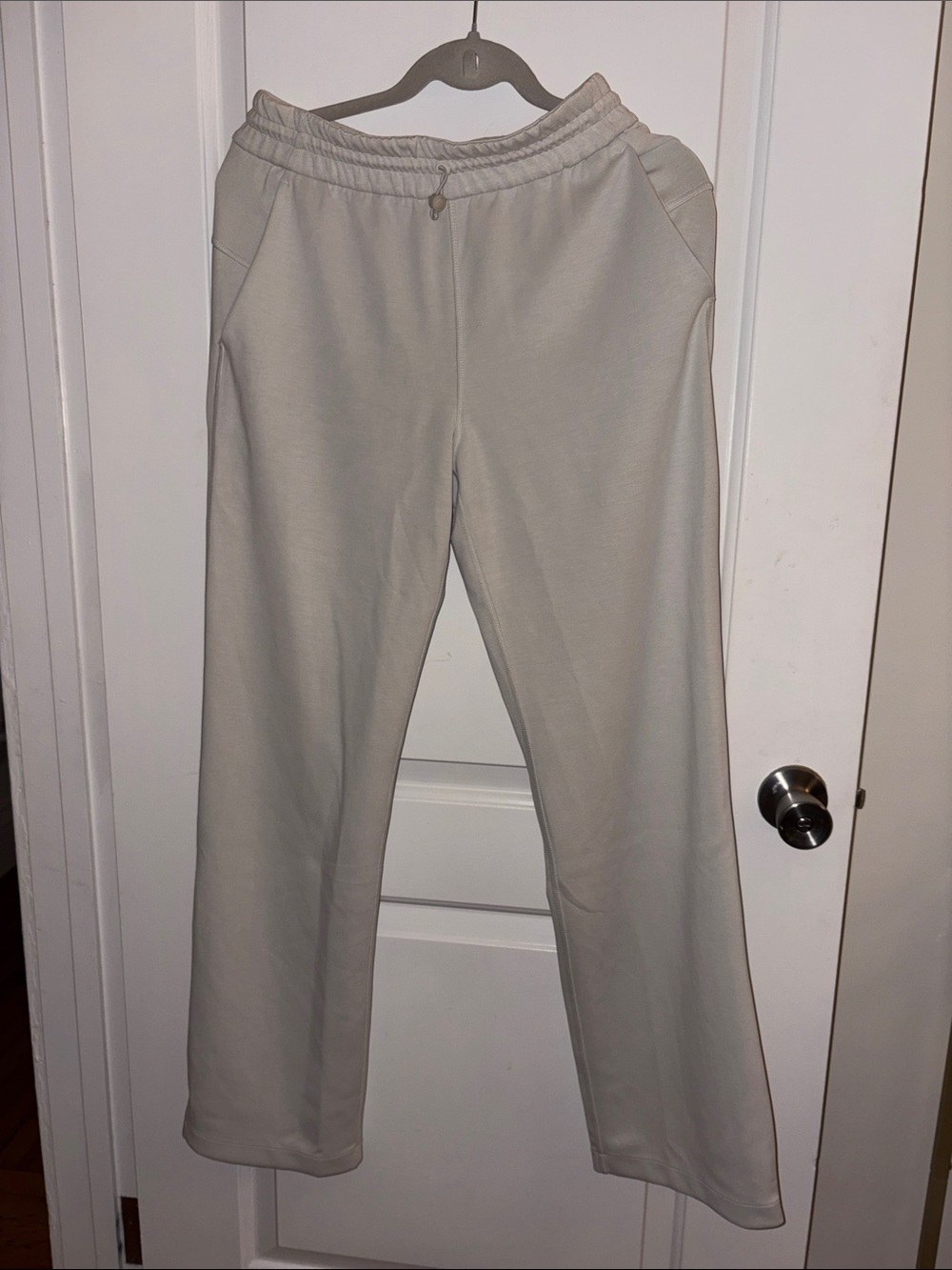 lululemon Sofstreme wide leg pants - bone